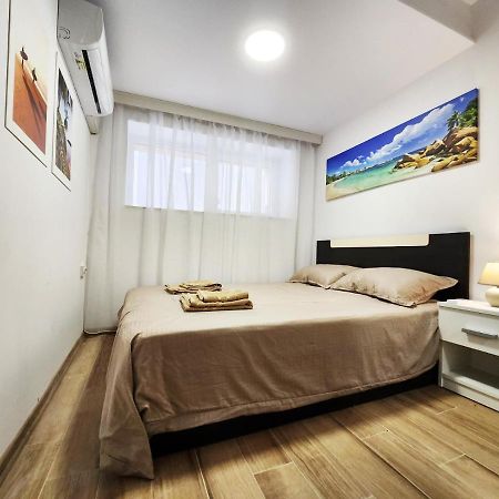Apartment In The City Of Варна Екстериор снимка